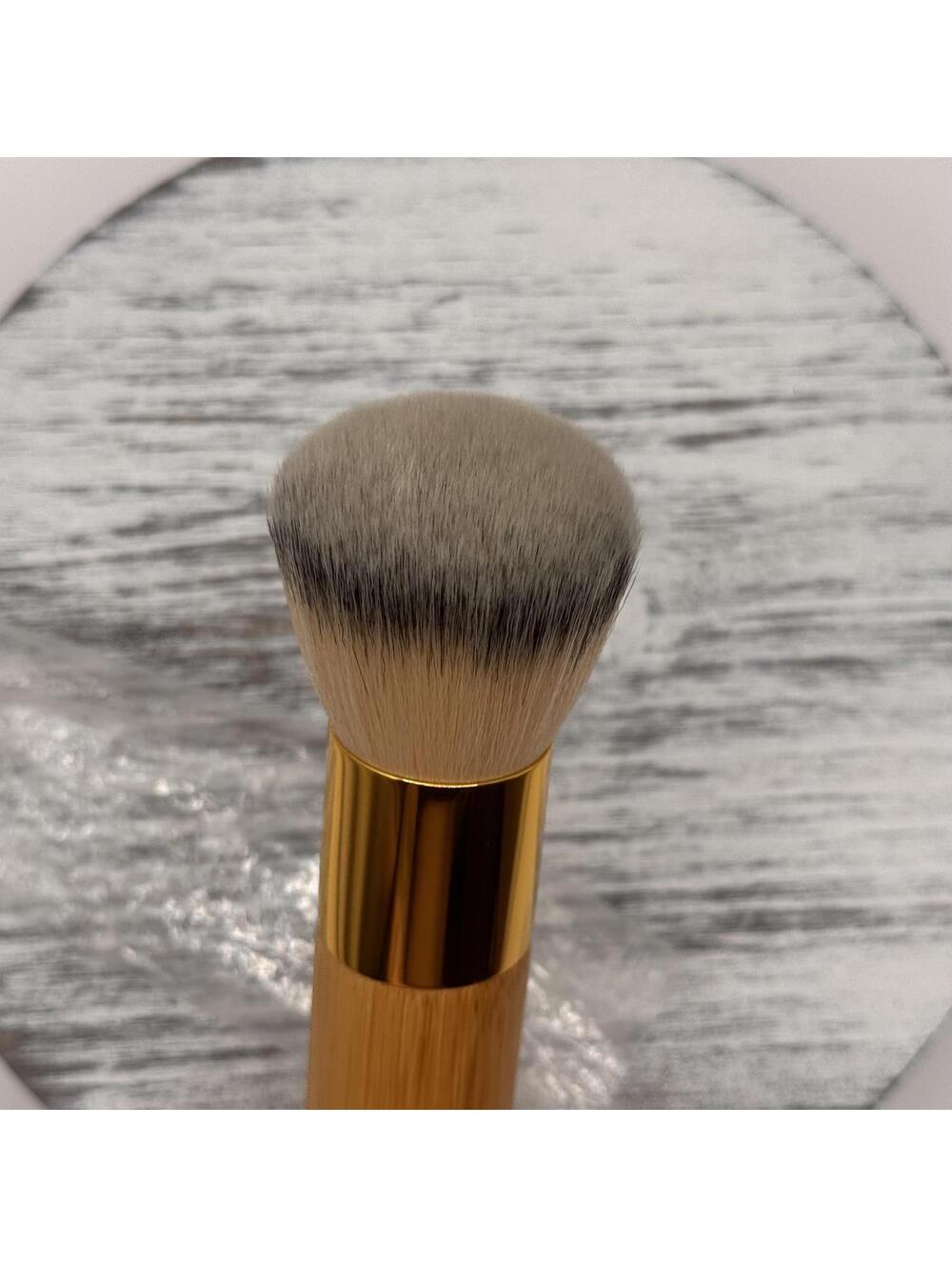 Tarte The Buffer Airbrush Finish Bamboo Foundation Kabuki Brush New w/o Box - Picture 3 of 5